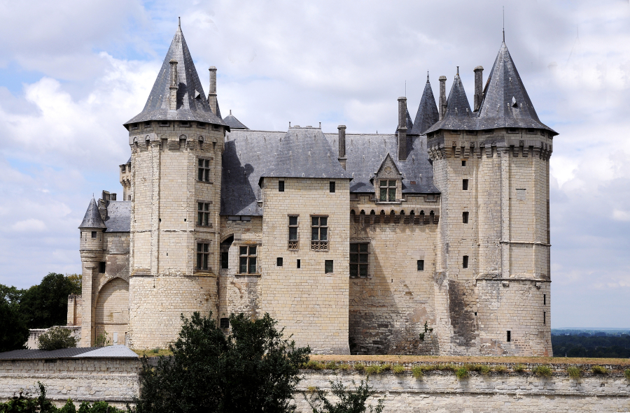 Les Meilleurs Campings près des Châteaux de la Loire pour un Séjour Royal